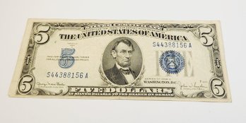 W0W......1934 Blue Seal Silver Certificate $5 Dollar Bill