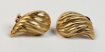 Kool 14k Yellow Gold Sea Shell Design Earrings