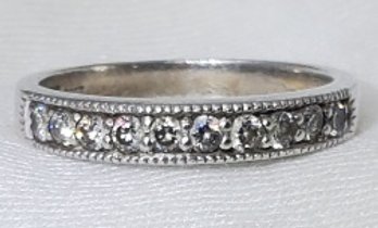 Vintage Sterling Silver Size 7 CZ Anniversary Ring ~ 2.53 Grams