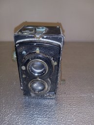 Old Compur Twin Lens Reflex Camera Sold As Shown