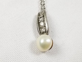 Sterling Silver 516 Pearl Pendant Necklace 18' Chain