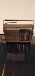 Vintage General Electric Am/Fm Radio