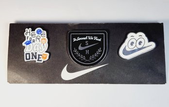 *New.... 3 Sweet NIKE Pins On Original Card