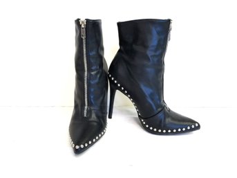 Women's Black 'wild Diva Lounge' Zip Front Studded Stiletto Heel Ankle Boots Size 7.5