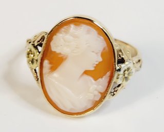 Amazing  14k Yellow Gold Carved Cameo Ring