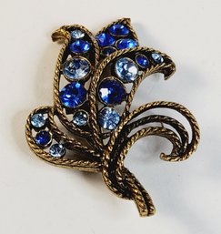 Vintage Blue Stone Pin/Brooch