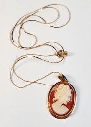 Vintage 14k Italian Yellow Gold Carved Cameo Pendant & Serpentine Chain Link Necklace