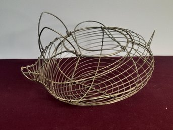 Wired Pig Basket