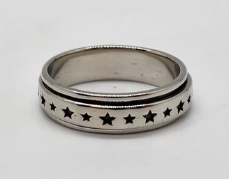 Size 8 Star Spinner Ring In Sterling