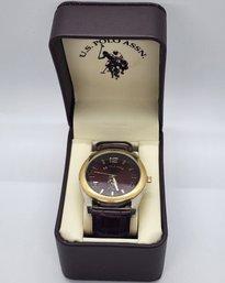 Vintage U.s. Polo Assn. Watch In Case