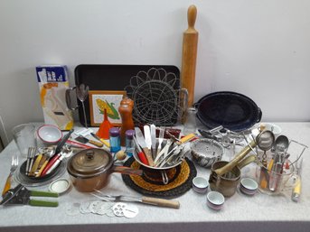 Mixed Kitchen Lot