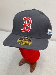 World Series 04 Fitted Boston Red Sox Hat Size 7 3/8