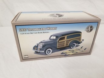 1937 Studebaker Woody Hemmings Motor News Die Cast Bank 1/24 Crown Premiums