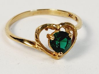 10k Yellow Gold Green Stone Heart Ring