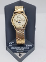 NOS TIMEX Men's Gold Tone Quartz Sun & Moon Stretchy Band Watch