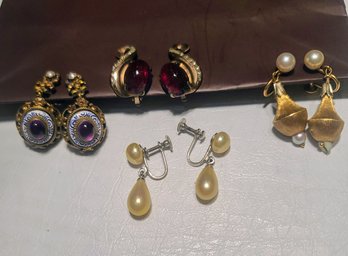 4 Pairs Of Vintage Jeweled Clip-on Earrings
