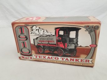 1995 Ertl Collectibles 1910 Mack Texaco Tanker 2685