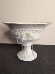 Porcelain Basket Pattern Pedestal Bowl
