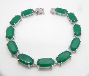 Green Onyx Bracelet In Platinum Over Sterling