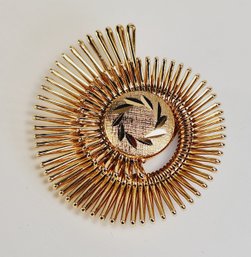 Pretty Gold Tone Round Spiral Pin/ Brooch