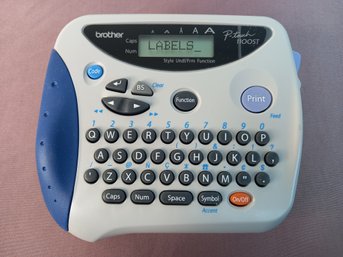 Brother P Touch 1100st Label Maker