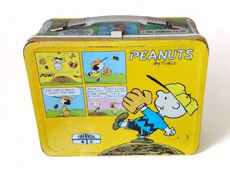 Vintage Tin Childs Peanuts, Snoopy & Charlie Brown With Comic Strips Lunchbox ~ No Thermos