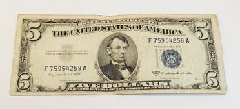 W0W......1953 B Blue Seal Silver Certificate $5 Dollar Bill