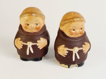 M.I. Hummel  Goebel  Friar Tuck / Monk Salt & Pepper Shakers  W Germany