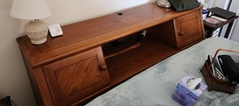 Contemporary Oak Queen Size Bookcase Storage Headboard, Possibly Bassett Furniture.