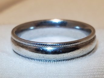 Sterling Silver Size 9 Heavy Wedding Band ~ 5.34 Grams