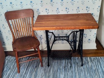 Original Antique Singer Sewing Machine ,Wrought Iron Base With Heavy Solid Oak Wood Top And Vintage Chair