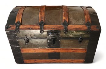 Antique 19th Century Tin And Wood Dome Top Storage Traveling  Steamer Trunk, 1880s