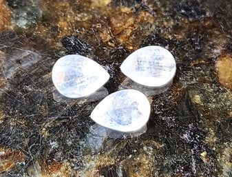 3 Rainbow Moonstone