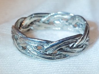 Sterling Silver Size 4 Knot Ring ~ 1.69 Grams