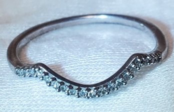 Sterling Silver Size 7 Sparkling CZ Ring ~ 1.06 Grams