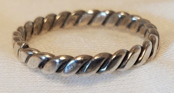 Sterling Silver Size 6 Knot Ring ~ 1.54 Grams