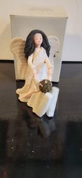 Mother And Daughter Kneeded Angels Figurine