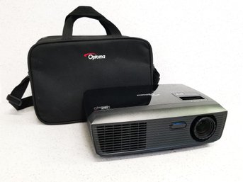 Optoma DLP Projector Model DAEXSZG With Case