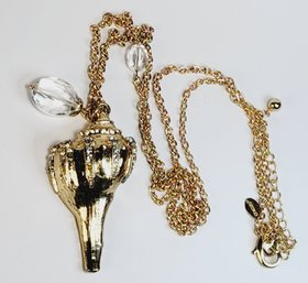 Vintage Gold Tone  CHICO Seashell Pendant And Necklace