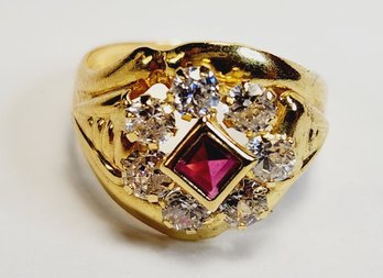 Super.... 18k Yellow Gold Garnet Ring With 7 Great Diamonds