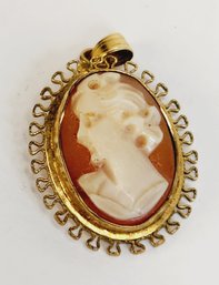 Vintage 12k Gold Filled Carved Cameo Shell Pendant