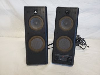 Pair Of Logitech S-0264A Powered Computer Multimedia Stereo Desktop Speakers