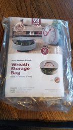 (1) Gray Wreath Storage Bag