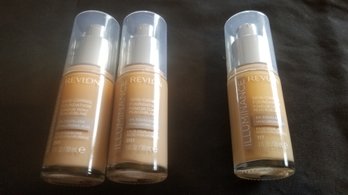 Revlon Illuminance Liquid Foundations #201 And #117