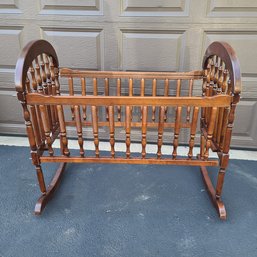 Small Baby Baby Rocker /crib With Mattress By Simmons