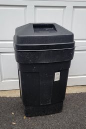 Rubbermaid Garbage Pail On Wheels.  With Lid. 4 Available. - - - - - - - - - - - - - - Loc: Garage Side
