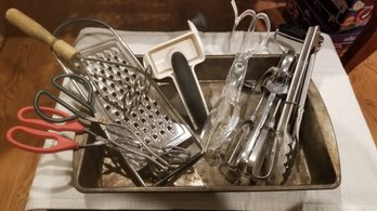 Set Of 8 Kitchen Utensils