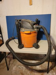 Rigid Wet Dry Vacuum. Shop Vac.  5HP And 12 Gallon. Tested And Working. - - - - - - - - - - - - Loc: Basement