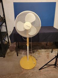 HoneyWell 3 Speed Pedestal Fan. Tested And Working. - - -- - - - - - - - - - - - - - - - - - - - Loc: Basement