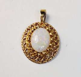 Vintage 14k Yellow Gold OPAL Stone Pendant